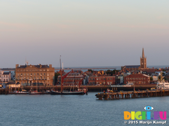 FZ020526 Historic Harwich harbour